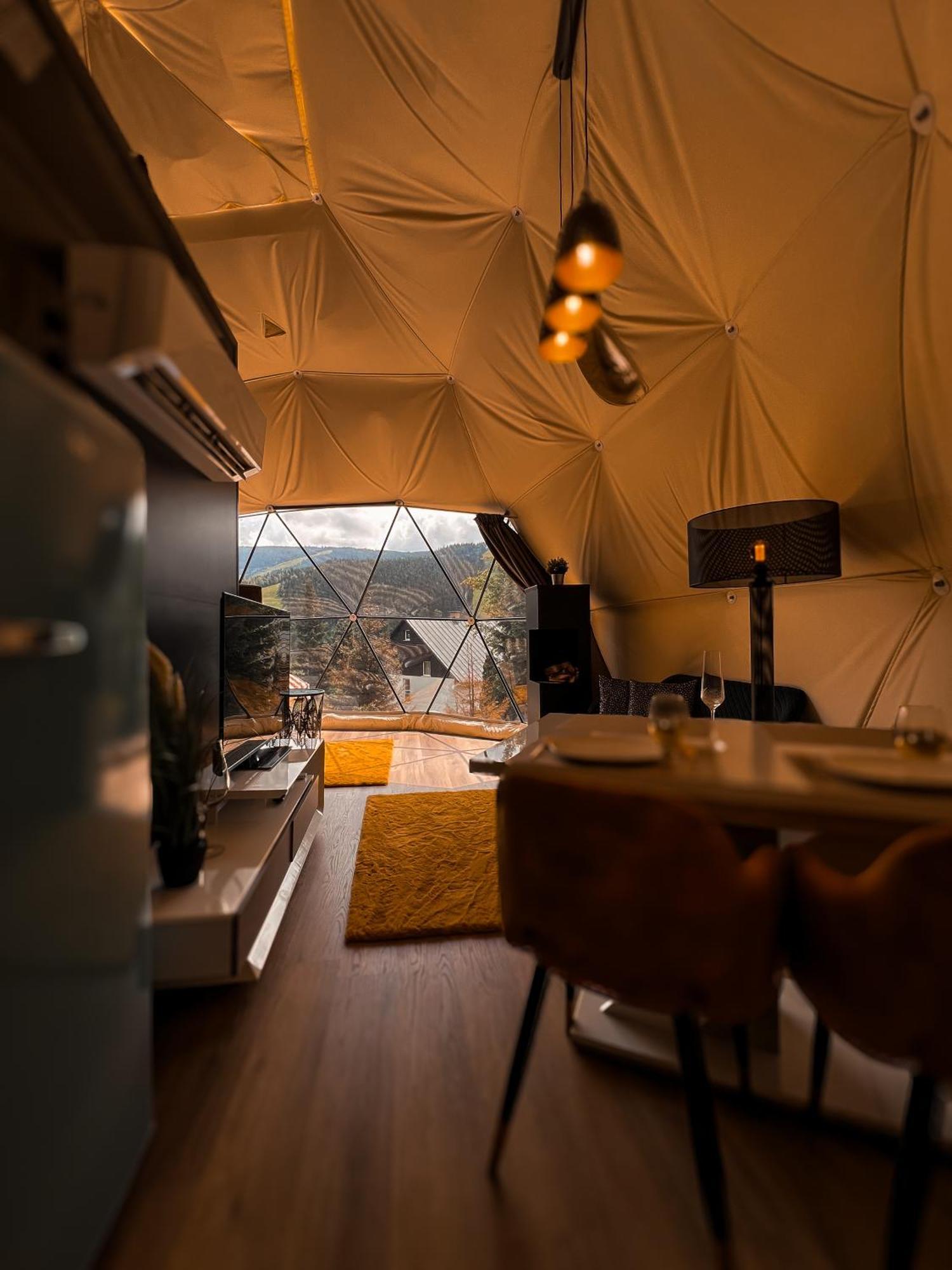 Glamping Spindl One&Only Hotell Špindlerŭv Mlýn Eksteriør bilde